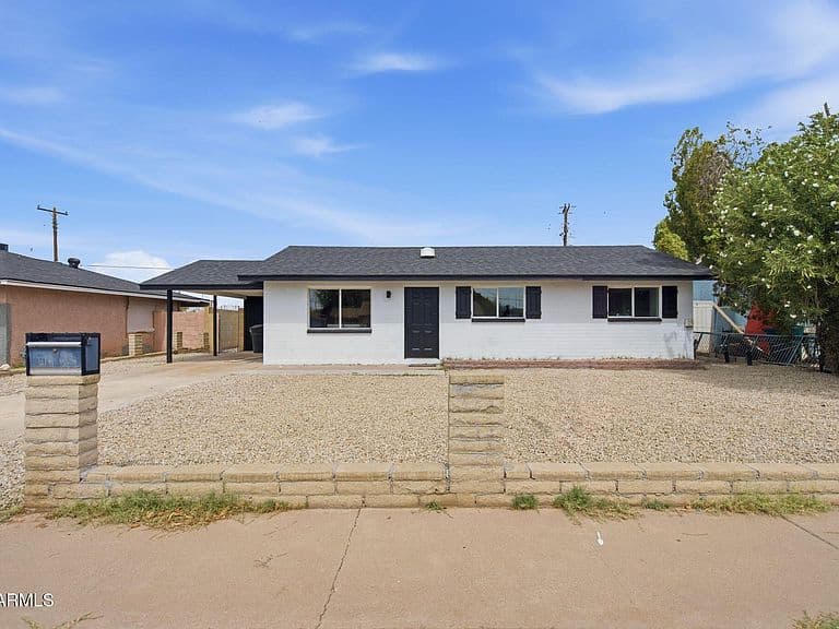1416 W 6TH Drive photo 3