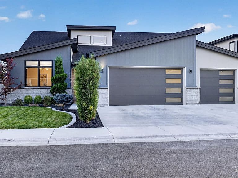 4083 E Awbrey St photo 2