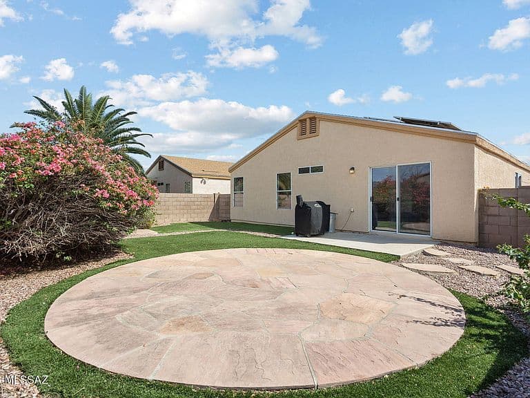 1630 W Bitter Orange St photo 4