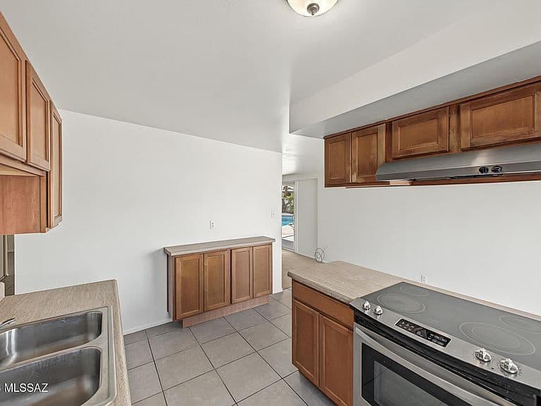 8126 E Baker Dr photo 4