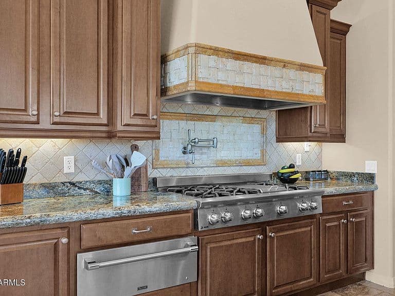 34105 N 136TH Street photo 4