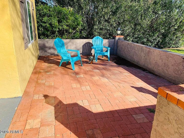 1622 N 16TH Avenue photo 3