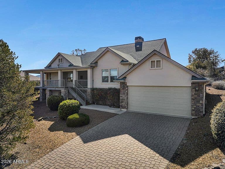 253 THOROUGHBRED Drive photo 2