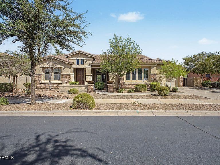 18572 E APRICOT Lane photo 1