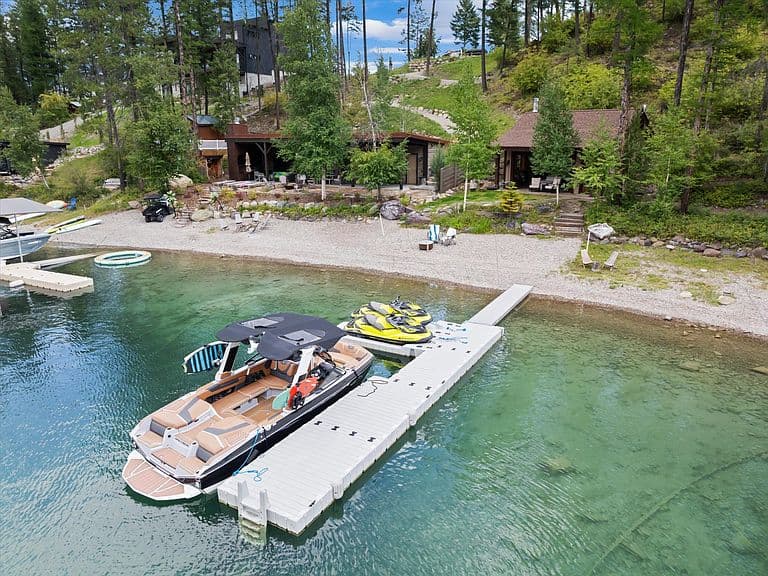 715 Lm Beach Ln photo 2