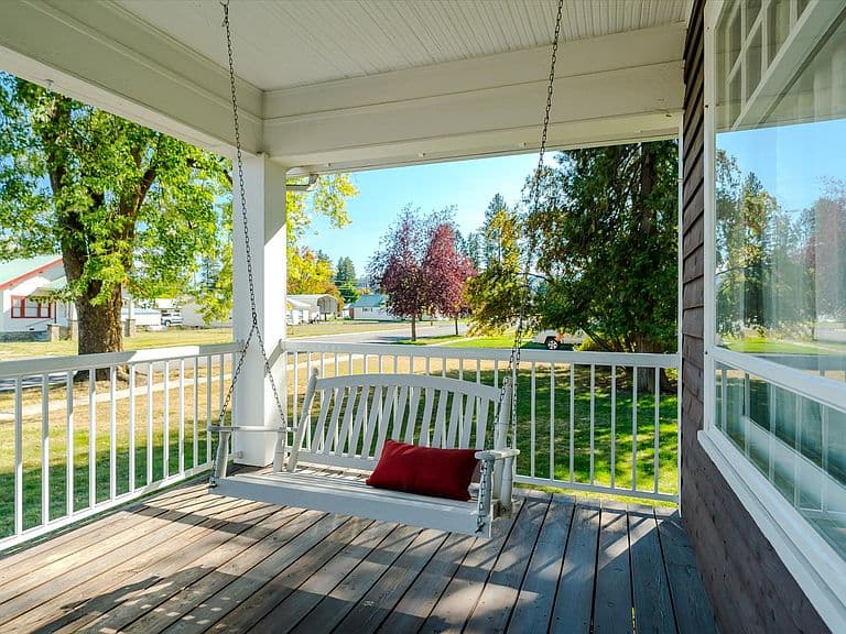 504 Idaho Ave photo 4