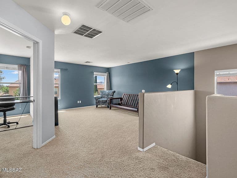 5669 W King Snake Dr photo 2