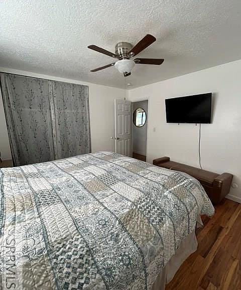 440 Shelley Ave photo 5