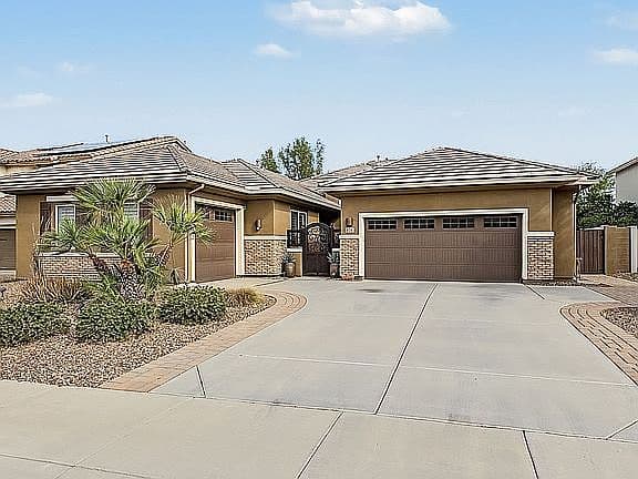 624 E Sipapu Dr photo 1