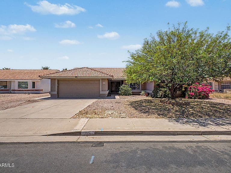 5423 E ELLIS Street photo 2