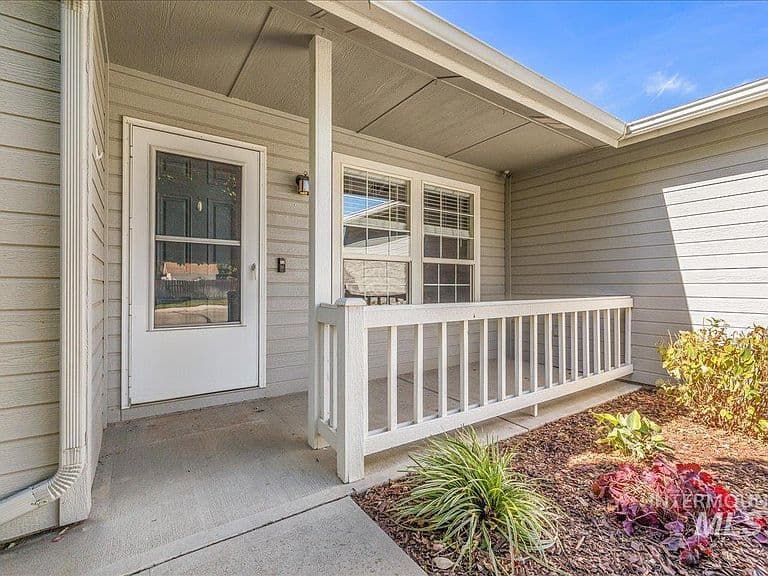 929 S Pelican Way photo 3