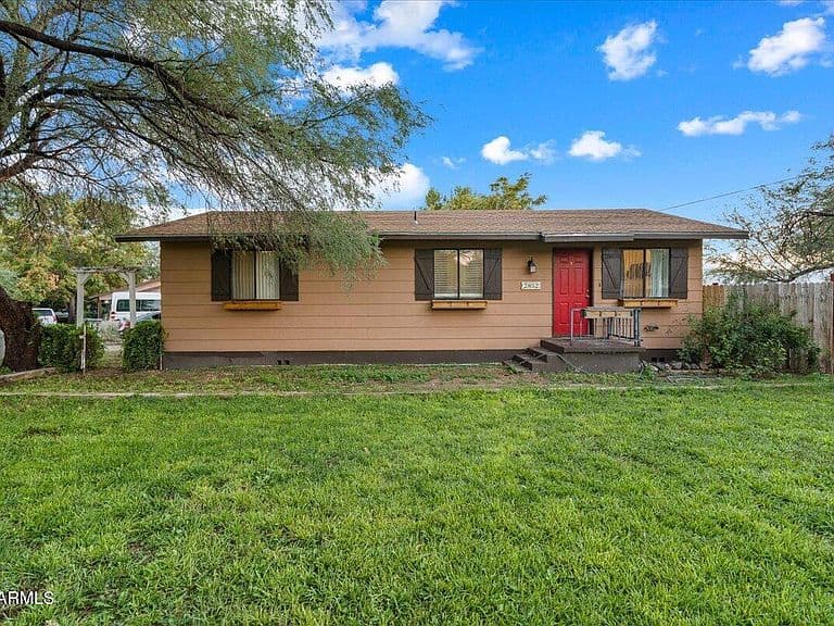 2852 S ASPEN Way photo 1