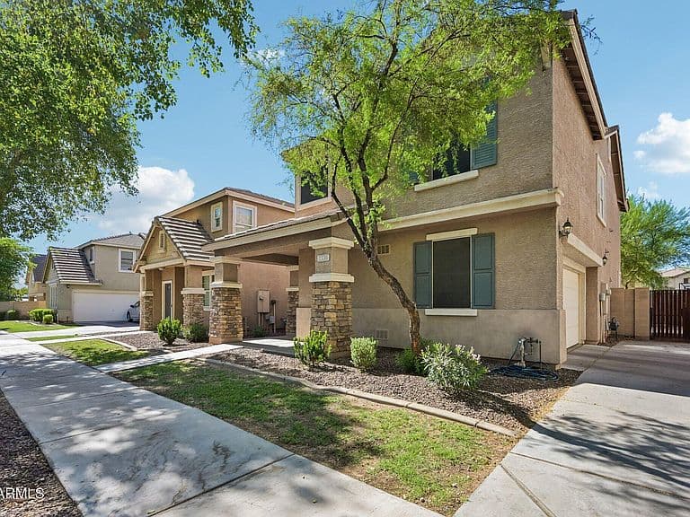 2330 E PECAN Road photo 2