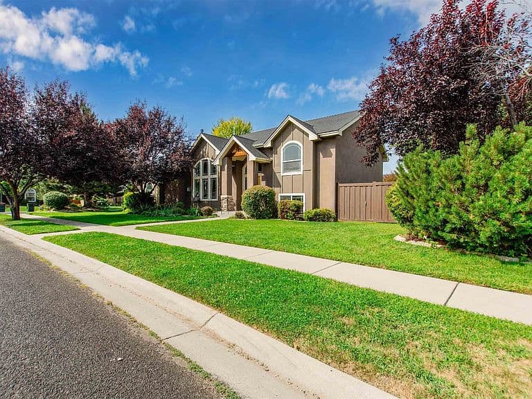 5949 Moose Creek Way photo 3