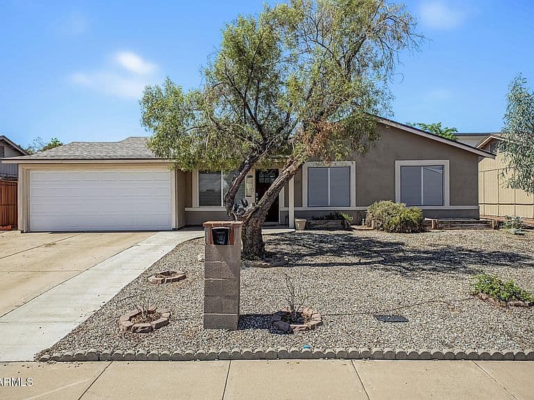 5824 S JUDD Street photo 2