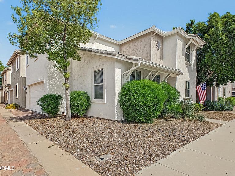 10160 E ISLETA Avenue photo 2