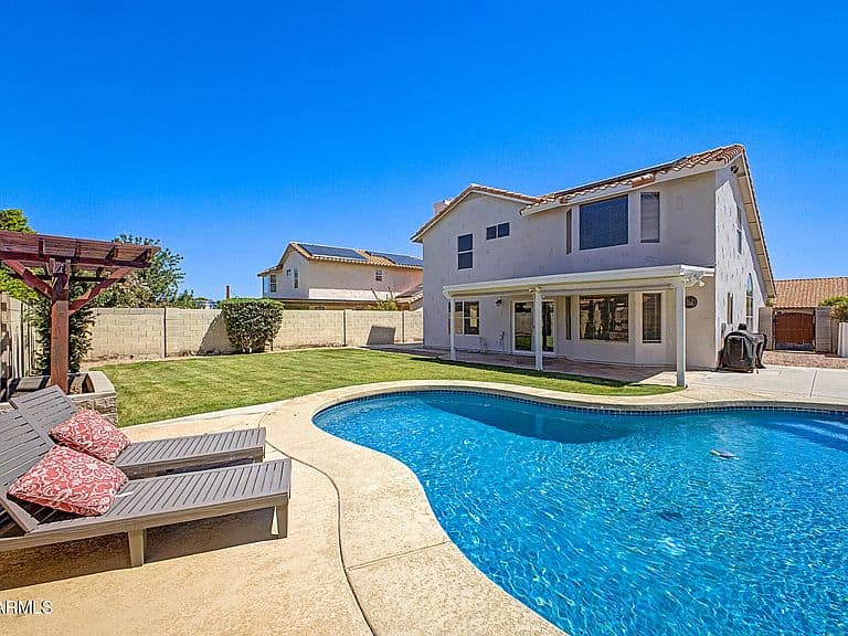 412 S BONITO Drive photo 1