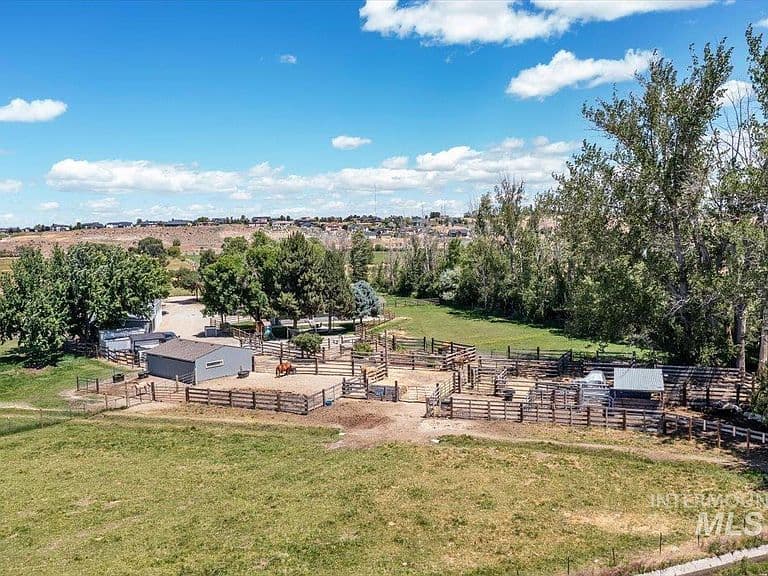 7345 Silver Bullet Ln photo 3