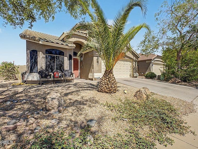 21737 N KIRKLAND Drive photo 2