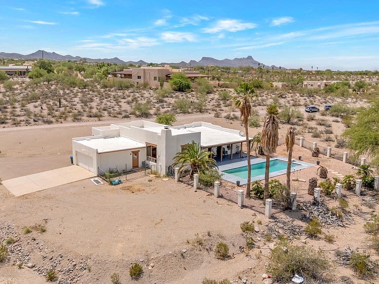 5040 N Camino De Oeste photo 5