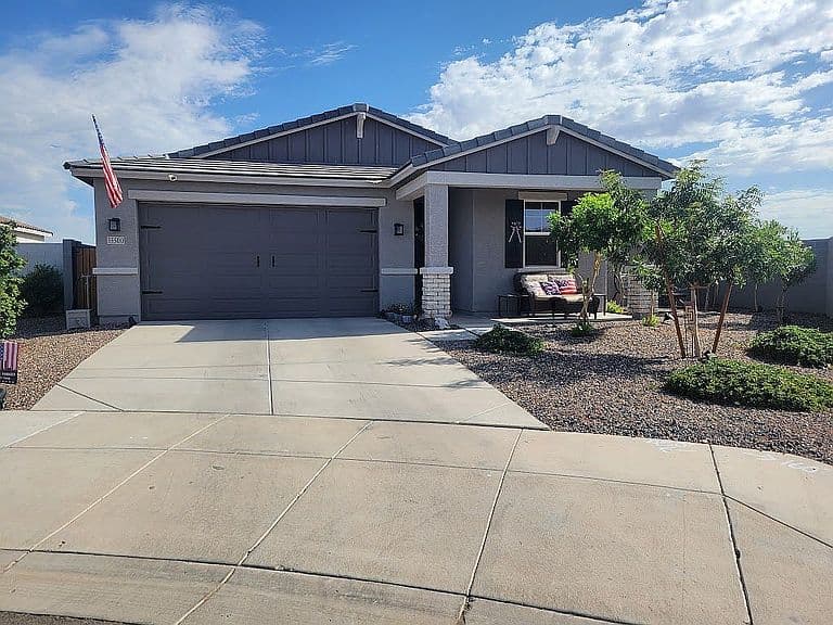 35500 W La Paz St photo 1