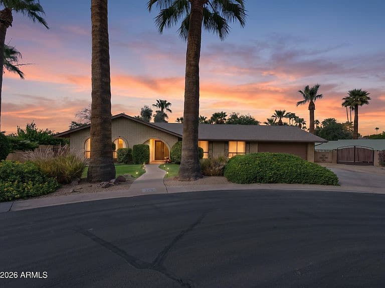 325 W ALEGRE Drive photo 2