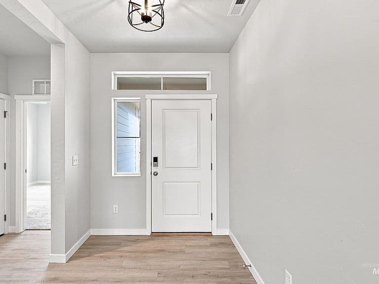 16869 Grain Bin Way photo 3