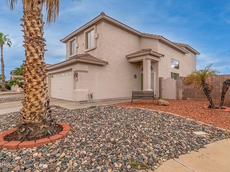 4740 E MOUNTAIN VISTA Drive photo 2