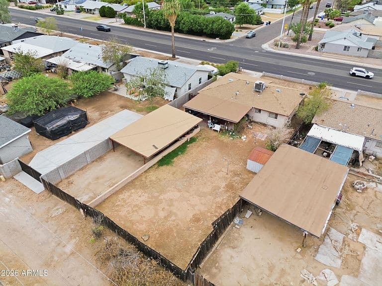 1350 E OSBORN Road photo 4
