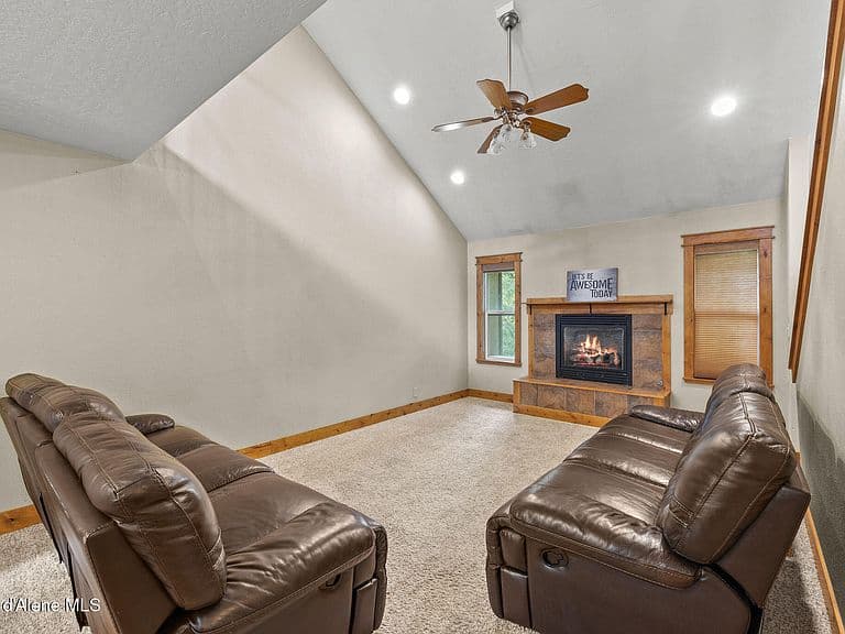981 E Loch Lomond Ct photo 3
