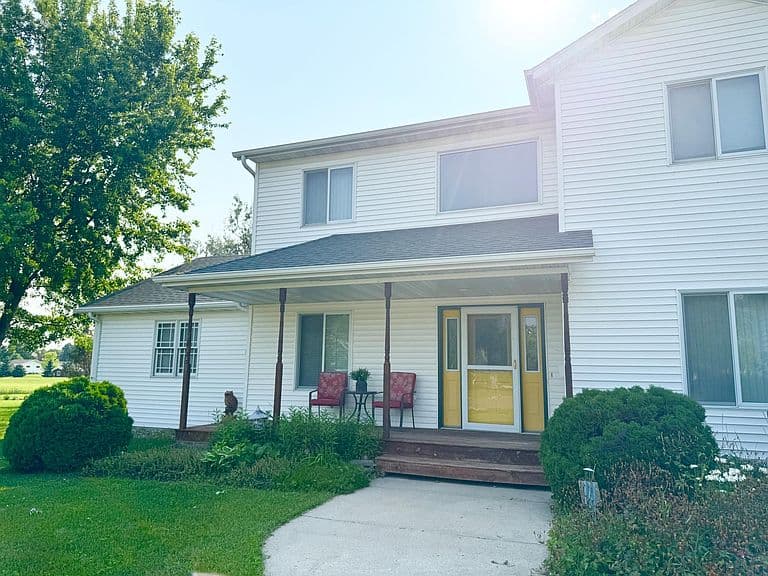 101 Seter Cir SE photo 3