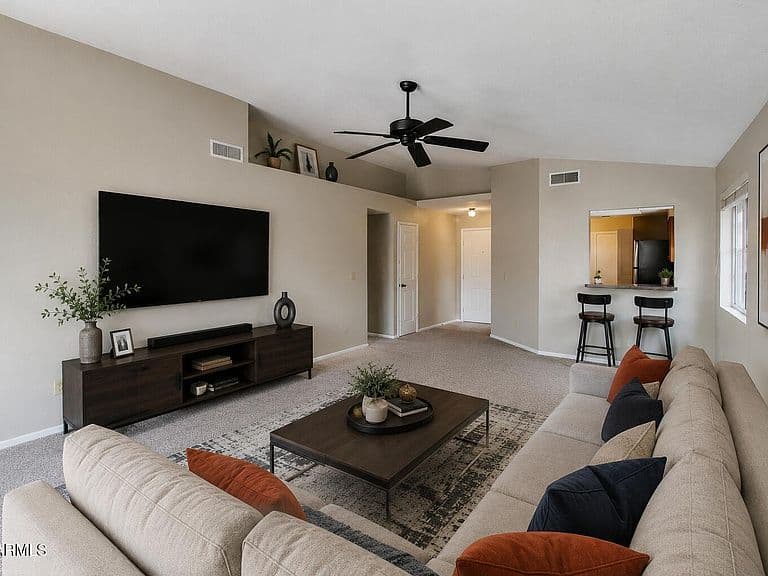 2339 W PARK Avenue photo 5