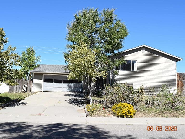170 Fort Laramie photo 1