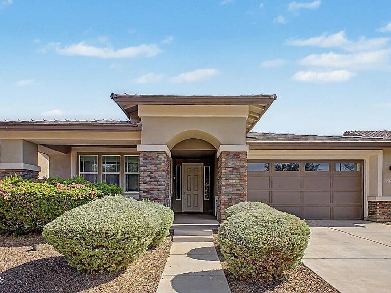 15259 W CHARTER OAK Road photo 1