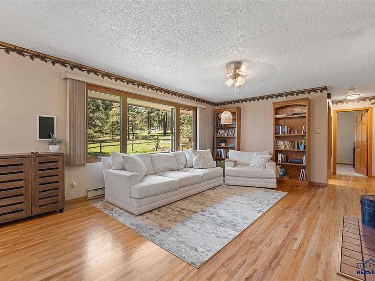 13741 47th Ave photo 3