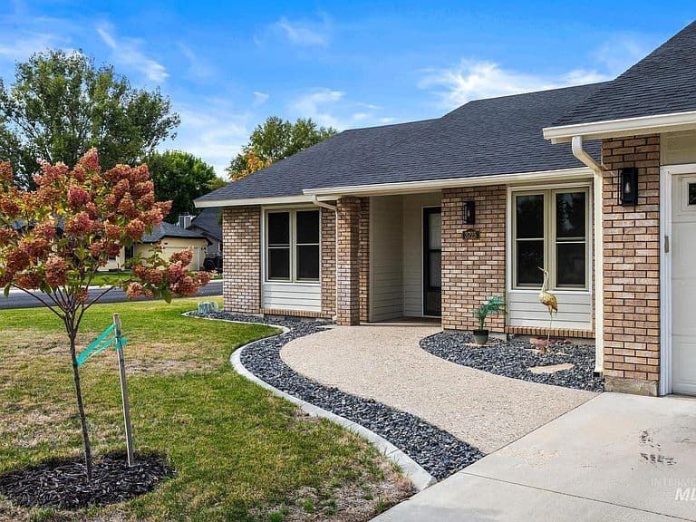 3725 N Sea Cove Way photo 2