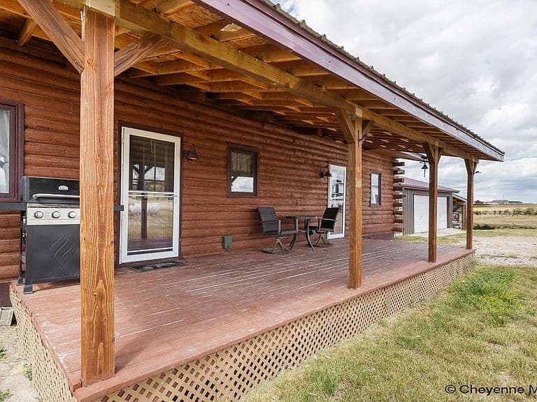 1856 Mountain Shadow Ln S photo 4