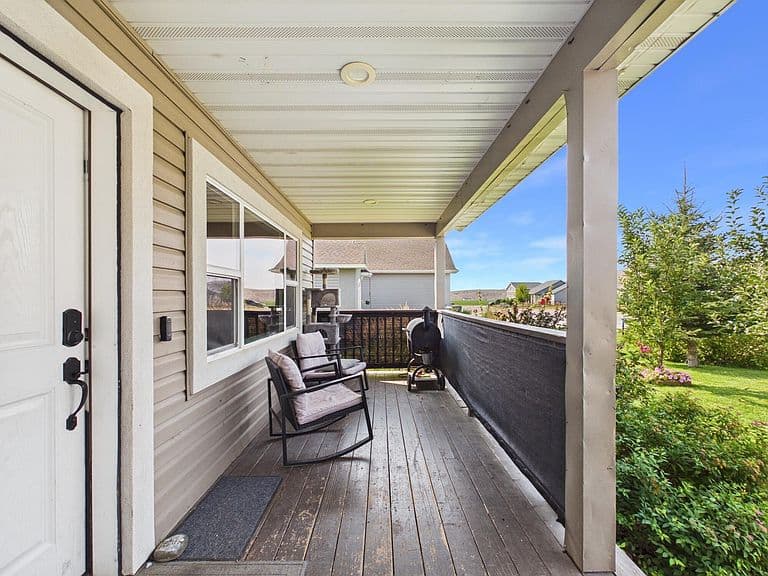 315 Greenfield Way photo 2