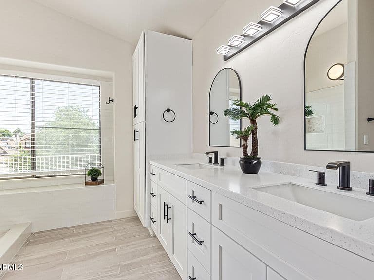 4933 E Downing St photo 5