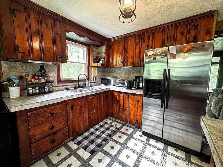 118 Foster Drive photo 3