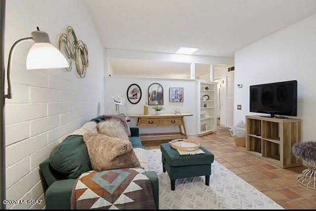 105 W Calle Del Ano photo 4