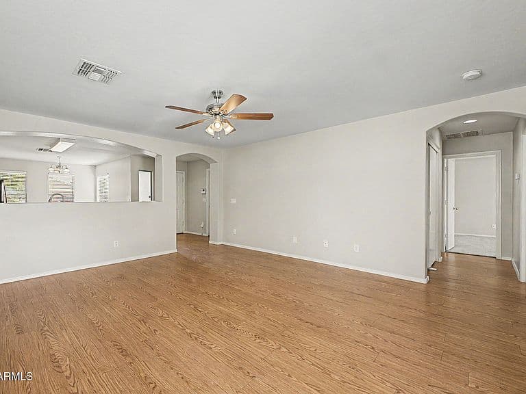 8432 W WHYMAN Avenue photo 5