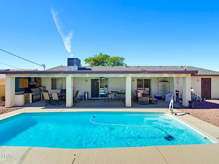 2593 Rainbow Ct photo 2