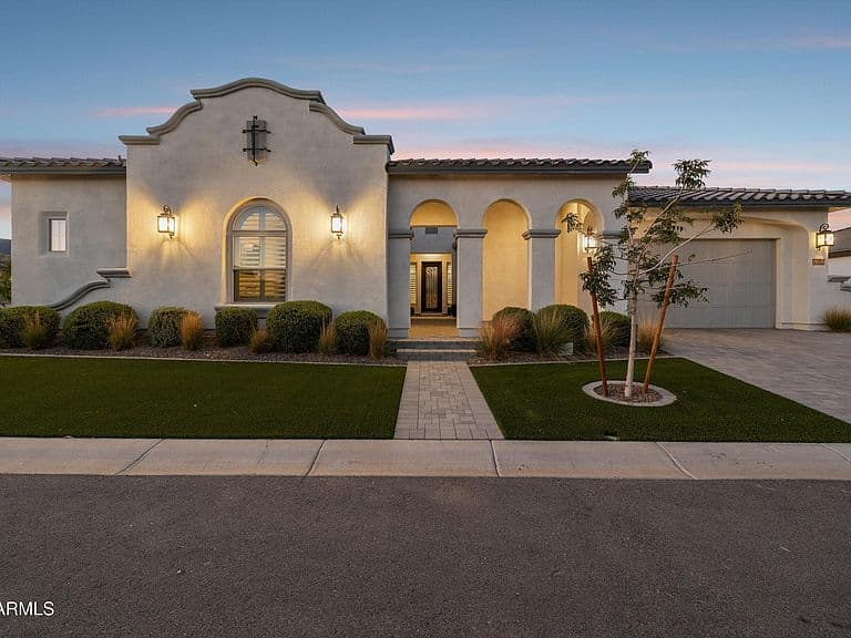 20822 W SAN MIGUEL Avenue photo 1
