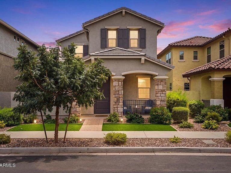 4141 E JONES Street photo 1