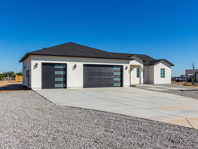 681 N Bruner Rd photo 1