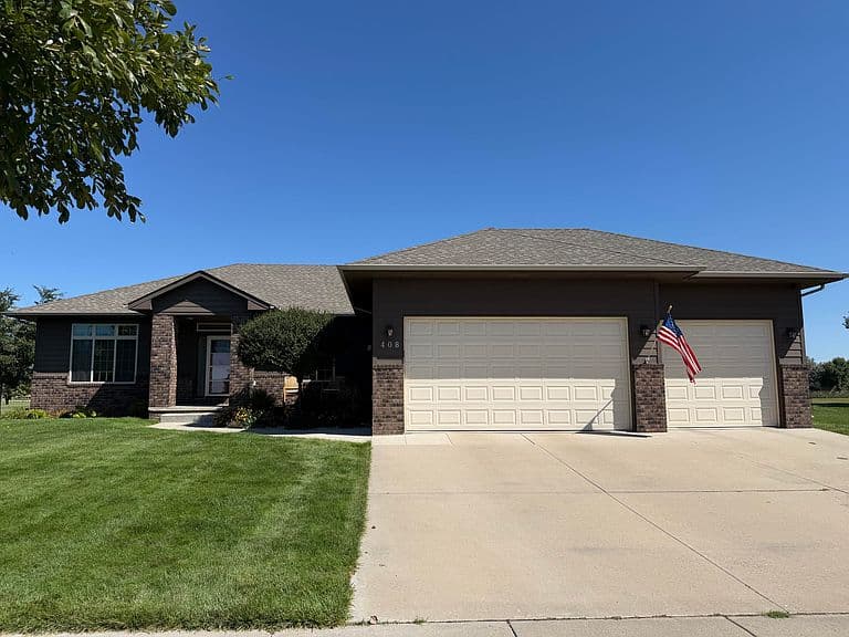 408 W Palmer Cir photo 1