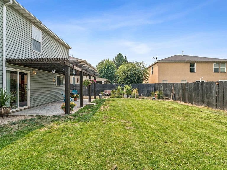 168 E Willow Creek Dr photo 5