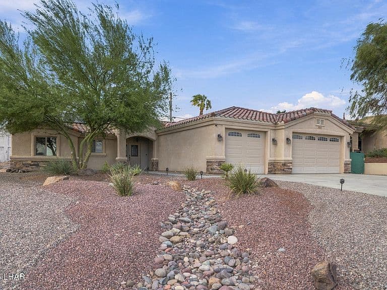 3365 Kiowa Blvd N photo 2
