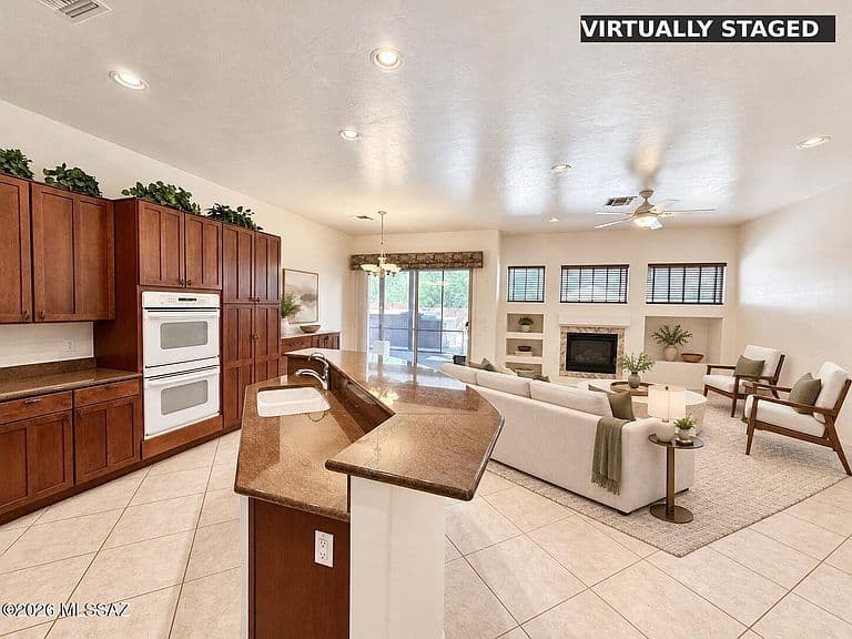 1230 N Golden Palomino Pl photo 2